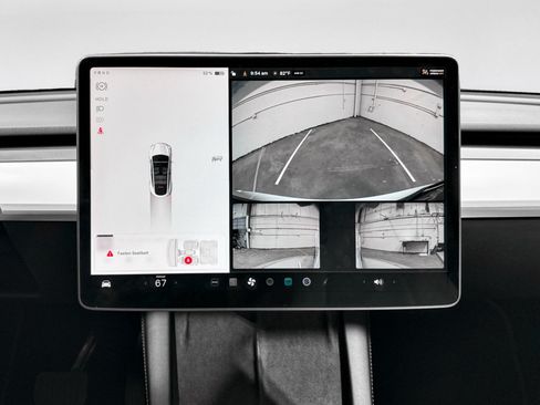 Used 2022 Tesla Model Y Long Range AWD/4WD image 14