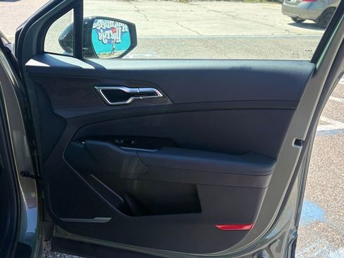 Used 2025 Kia Sportage X-Line w/ Premium Package image 19