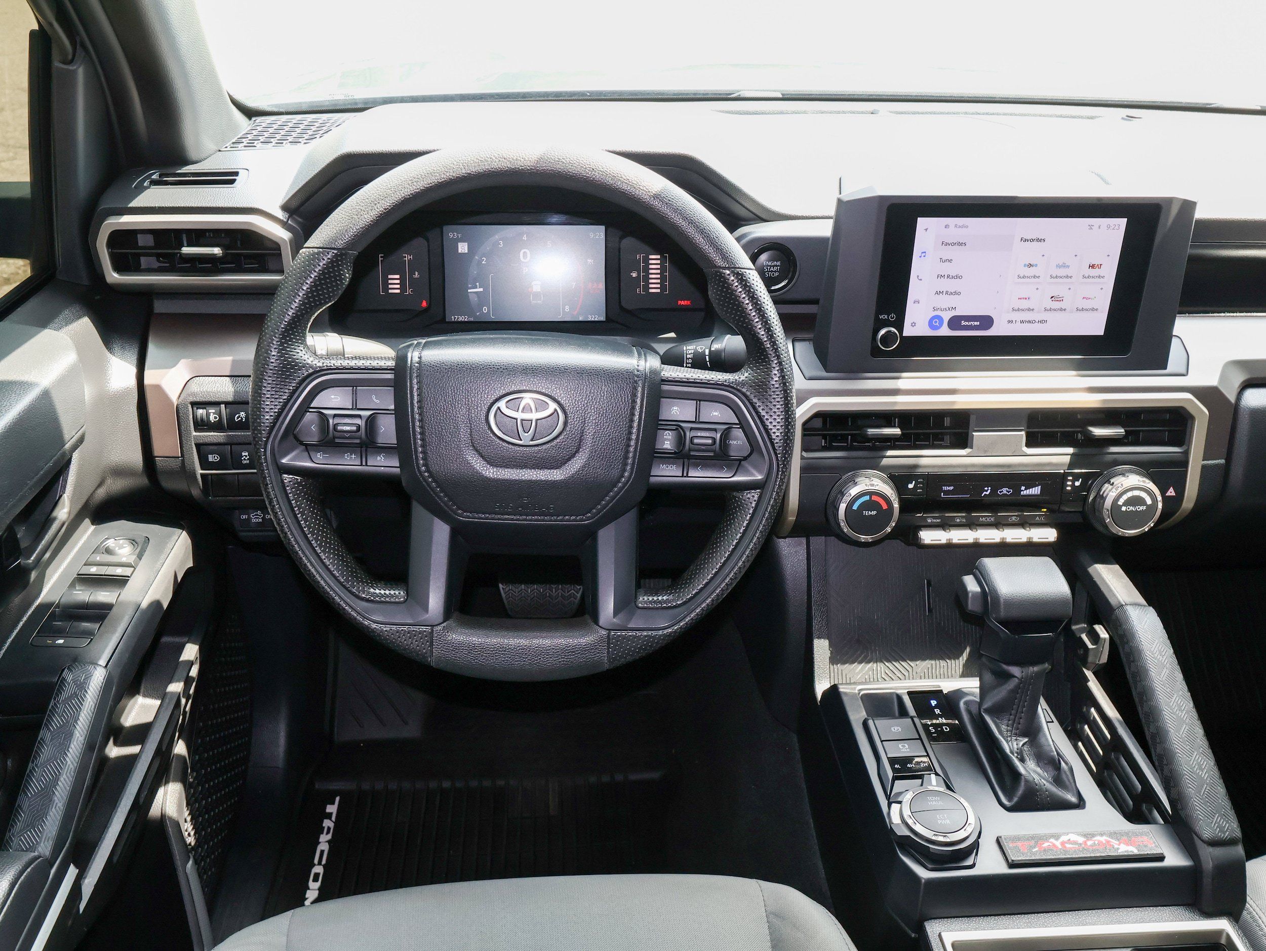 Used 2024 Toyota Tacoma SR5 AWD/4WD image 16