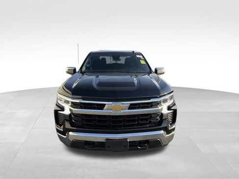 Used 2023 Chevrolet Silverado 1500 LT w/ Protection Package AWD/4WD image 3