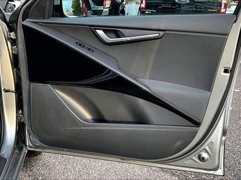 Used 2023 Kia Niro Wind w/ Wind Preserve Package image 12