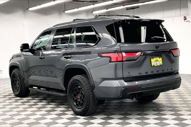 Used 2024 Toyota Sequoia TRD Pro AWD/4WD image 2