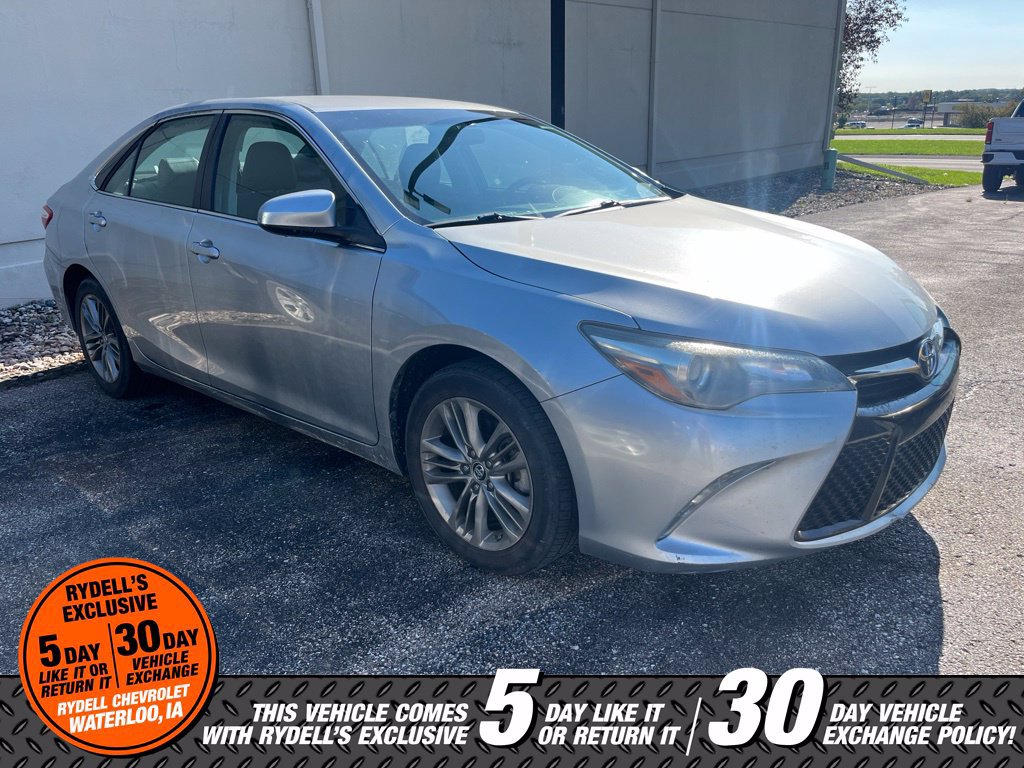Used 2016 Toyota Camry SE FWD image 1