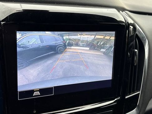 Used 2023 Chevrolet Traverse LT AWD/4WD image 15