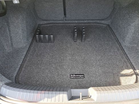 Used 2023 Volkswagen Jetta SE w/ Panoramic Sunroof Package image 28