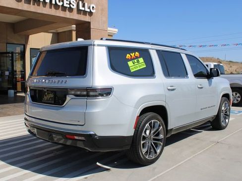 Used 2022 Jeep Grand Wagoneer Series III w/ HD Trailer Tow Package image 9