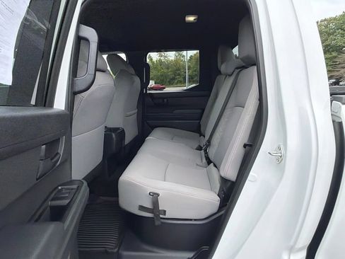 Used 2024 Toyota Tacoma SR5 AWD/4WD image 28