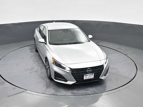 Used 2023 Nissan Altima 2.5 SV image 25