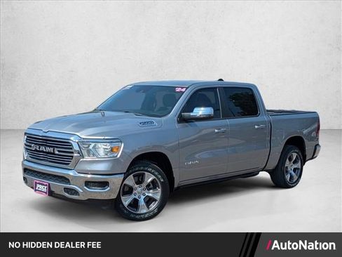 Used 2024 RAM 1500 Laramie AWD/4WD image 1