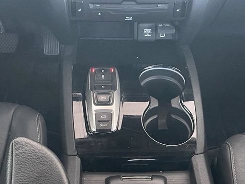 Used 2021 Honda Pilot Touring image 14