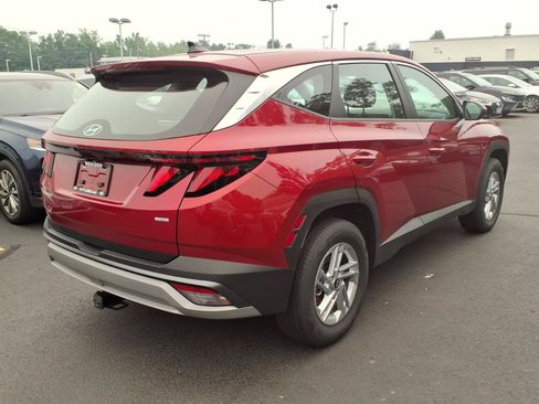 Certified 2025 Hyundai Santa Fe Limited AWD/4WD image 5
