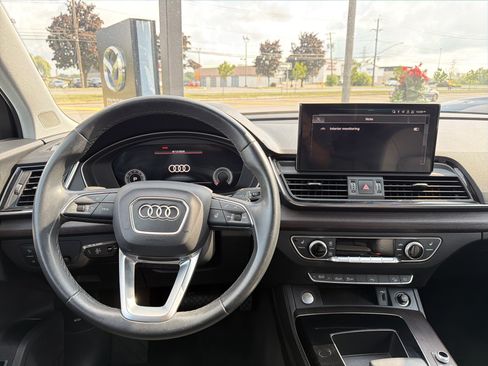 Used 2021 Audi Q5 2.0T Premium Plus w/ Premium Plus Package AWD/4WD image 11