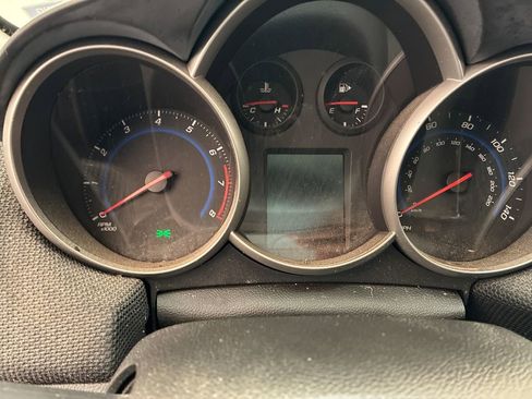 Used 2016 Chevrolet Cruze LT w/ Sun And Sound Package image 12