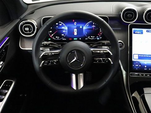 Used 2025 Mercedes-Benz GLC 350e 4MATIC w/ AMG Line image 5