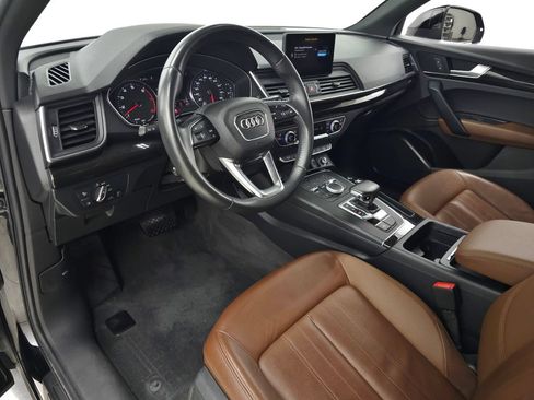 Used 2019 Audi Q5 2.0T Premium w/ Convenience Package AWD/4WD image 16