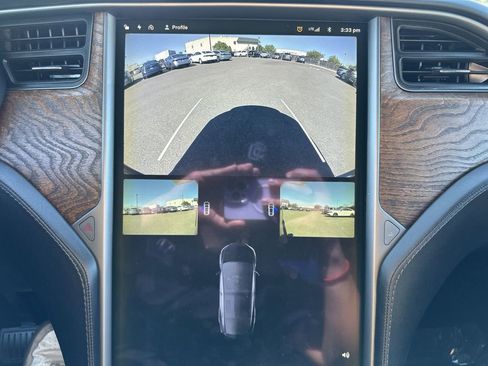 Used 2018 Tesla Model X 100D image 25