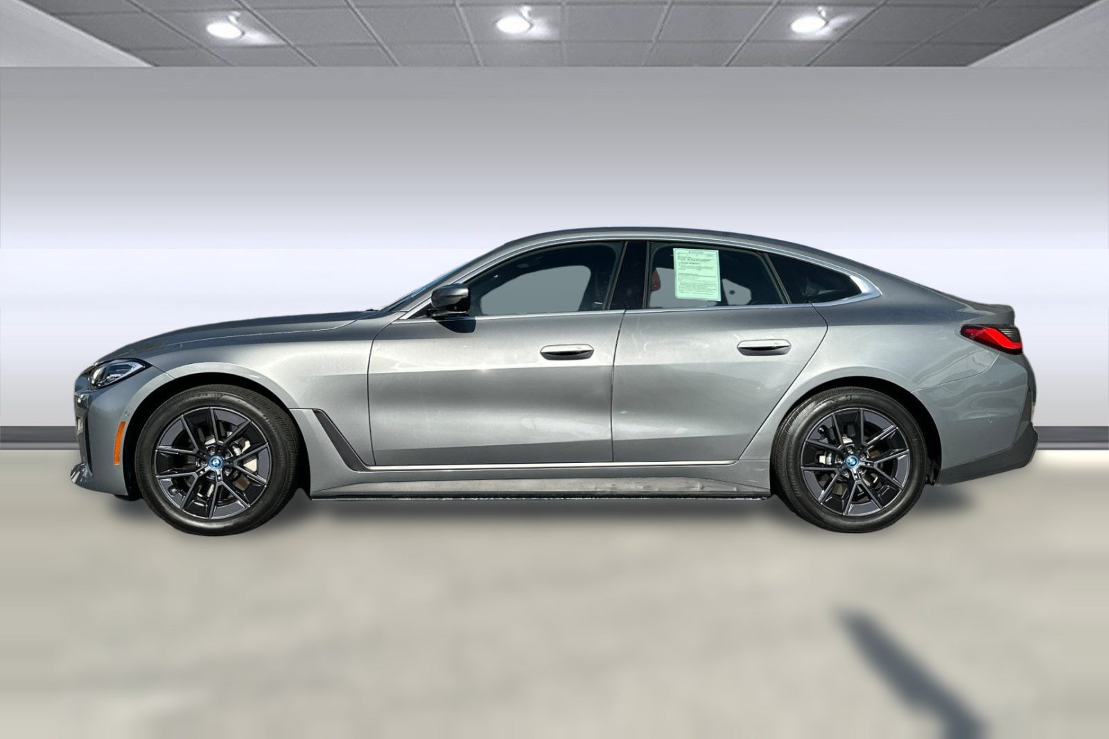 Used 2024 BMW i4 eDrive35 w/ Premium Package RWD image 2