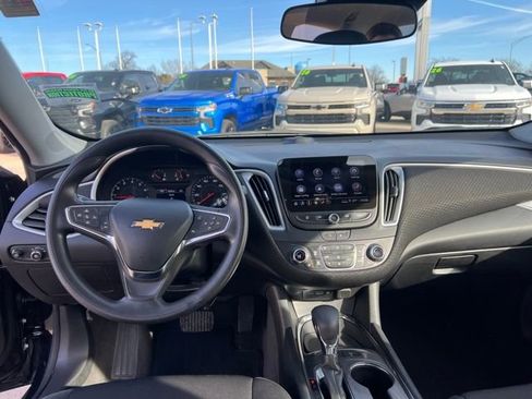 Used 2024 Chevrolet Malibu LT image 18