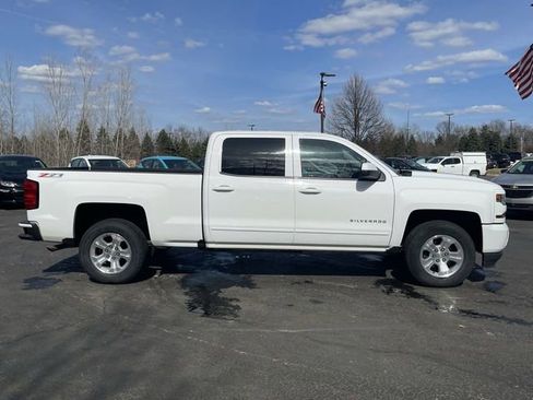 Used 2016 Chevrolet Silverado 1500 LT w/ LT Convenience Package image 39