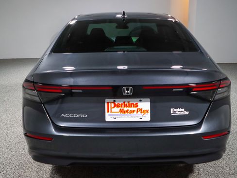 Used 2023 Honda Accord EX image 8