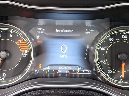 Used 2021 Jeep Cherokee Limited image 21