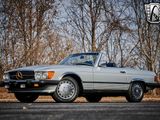 Used 1988 Mercedes-Benz 560 SL image 2