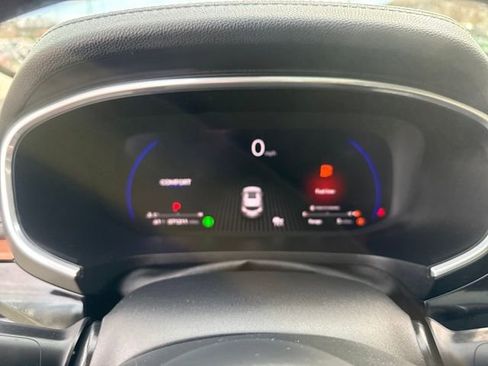 Used 2022 Acura MDX SH-AWD image 12