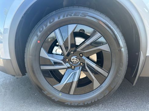 New 2026 Toyota C-HR AWD/4WD image 12