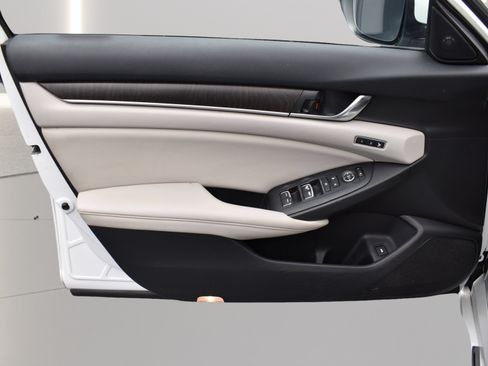 Used 2021 Honda Accord EX-L image 27