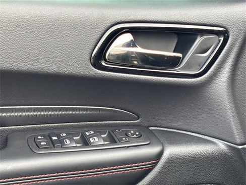 Certified 2025 Dodge Durango R/T w/ Blacktop Package image 16