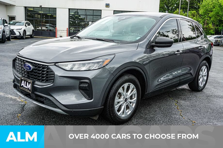 Used 2024 Ford Escape Active FWD image 2