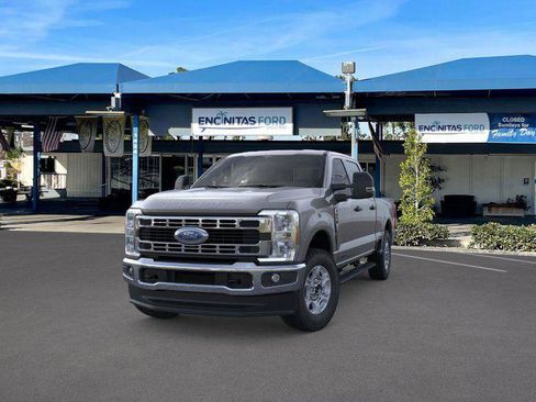 New 2026 Ford F250 XLT w/ FX4 Off-Road Package image 2