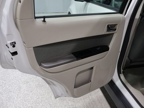 Used 2011 MAZDA Tribute i Sport FWD image 18
