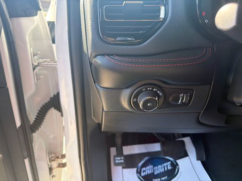 Used 2023 Dodge Durango GT RWD image 14