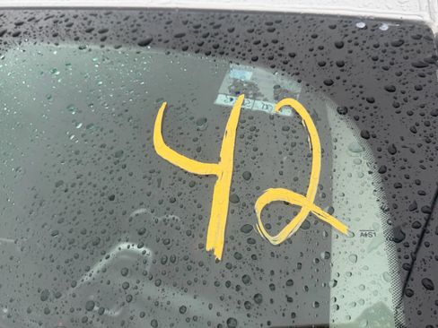 Used 2016 Ford Fusion SE image 32