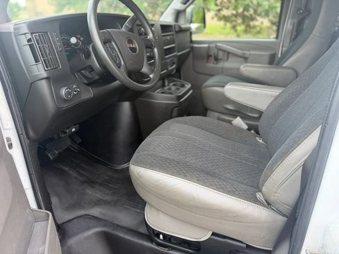 Used 2020 GMC Savana 2500 w/ Driver Convenience Package RWD image 9