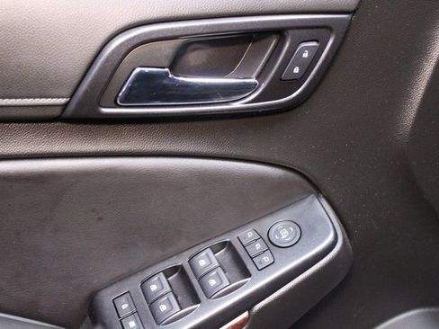 Used 2019 GMC Yukon XL SLT image 20