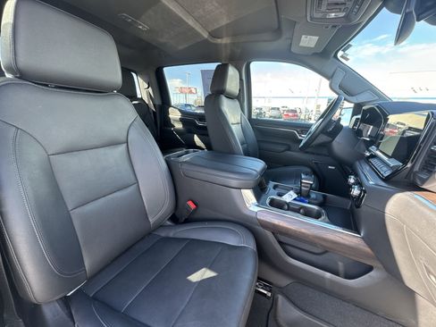 Certified 2023 GMC Sierra 1500 SLT w/ SLT Premium Package image 25