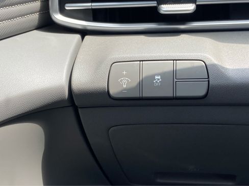 Used 2026 Hyundai Elantra SEL Sport Premium FWD image 22