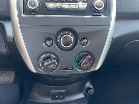 Used 2017 Nissan Versa SV FWD image 23