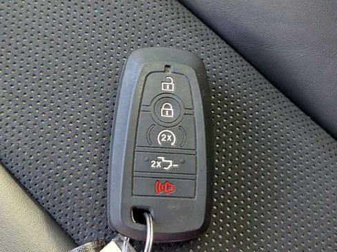 Used 2025 Ford F150 Raptor AWD/4WD image 30