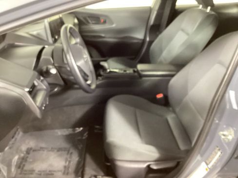 Used 2023 Toyota Prius LE FWD image 10