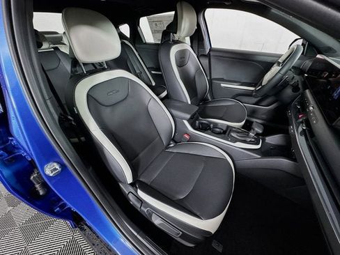 New 2025 Kia K4 GT-Line w/ GT-Line Premium Package FWD image 29