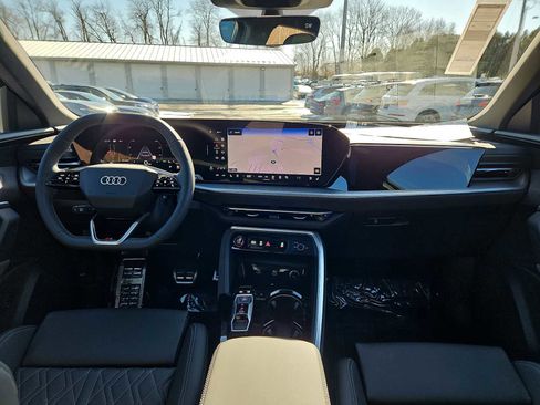 New 2025 Audi SQ5 Premium Plus image 21