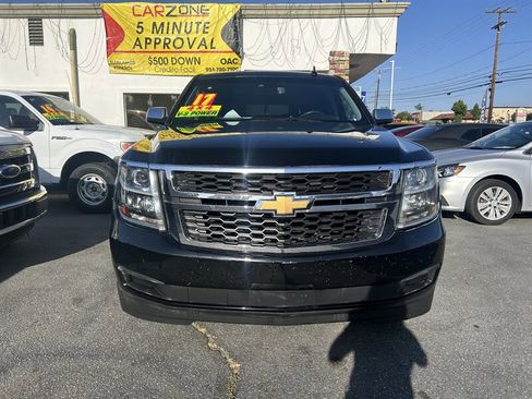 Used 2017 Chevrolet Suburban LT image 8