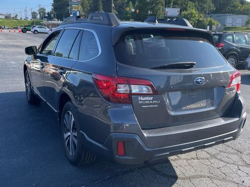 Used 2019 Subaru Outback 2.5i Limited AWD/4WD image 4