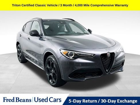 Used 2023 Alfa Romeo Stelvio Veloce image 1