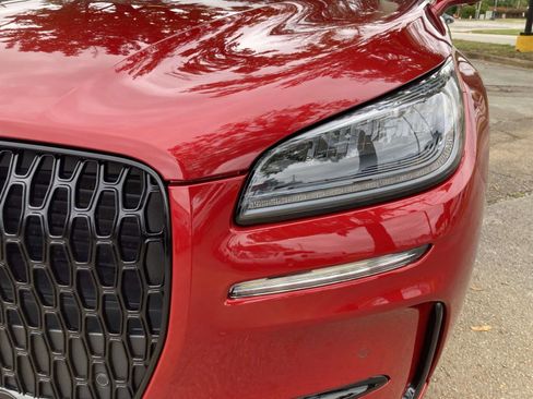 New 2026 Lincoln Corsair Premiere image 11