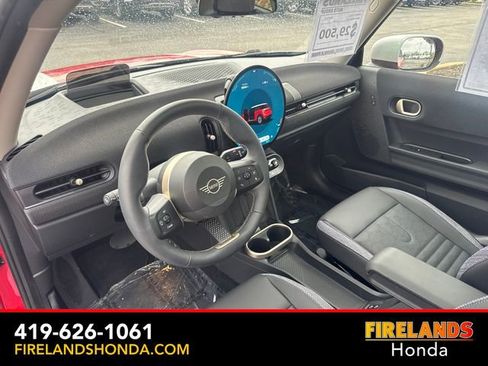 Used 2025 MINI Cooper 2-Door Hardtop FWD image 12