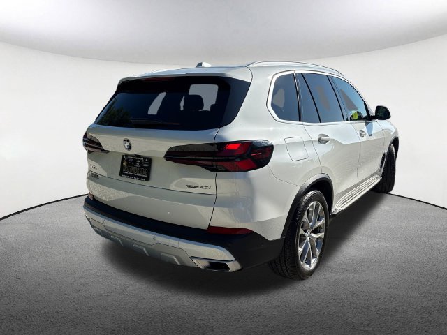 Used 2026 BMW X5 xDrive40i AWD/4WD image 14